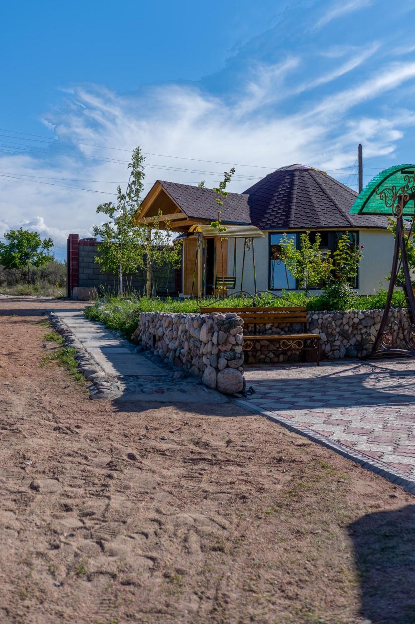 Svetlana Guest House Bokonbayevo Kültér fotó