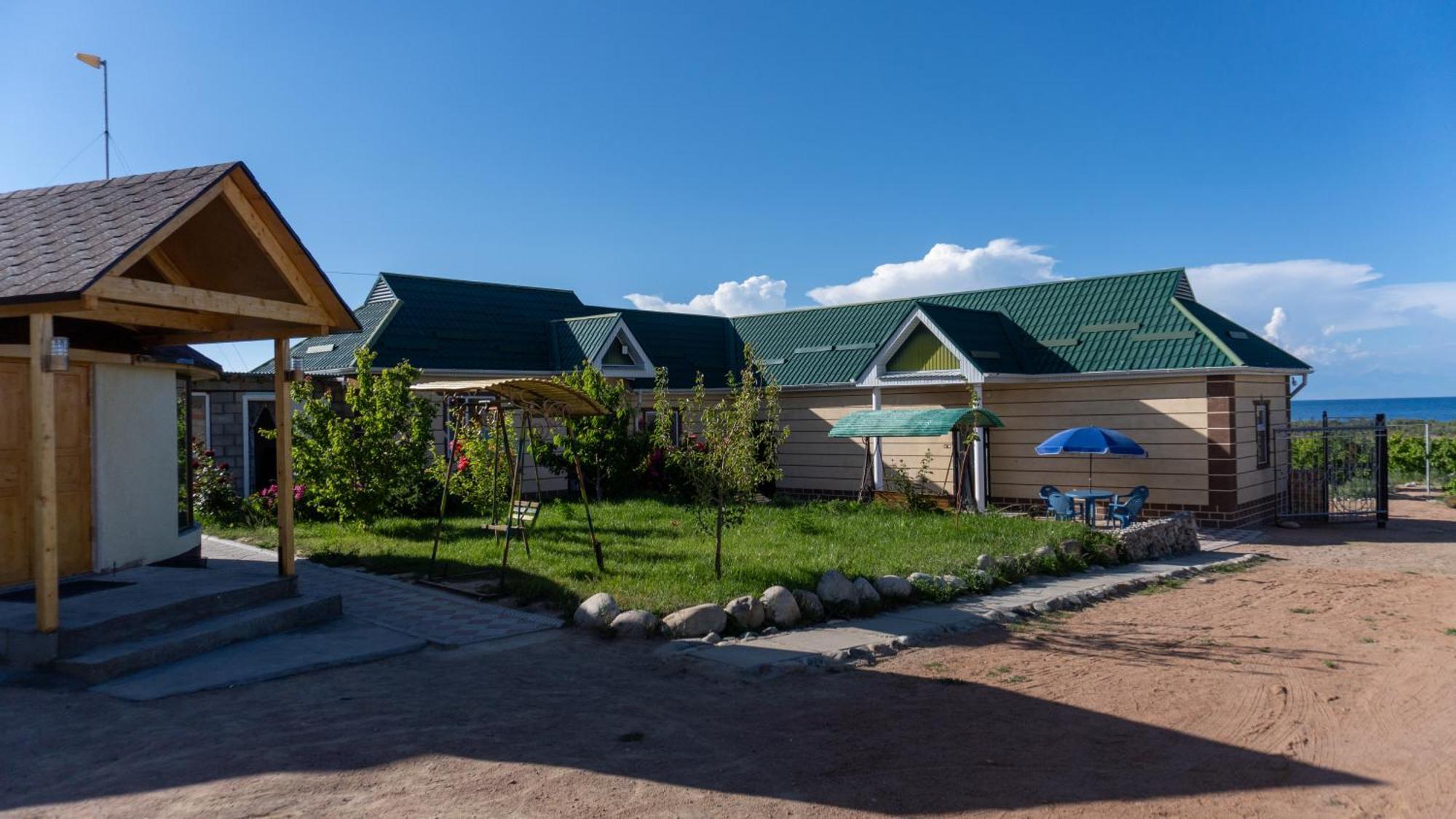 Svetlana Guest House Bokonbayevo Kültér fotó
