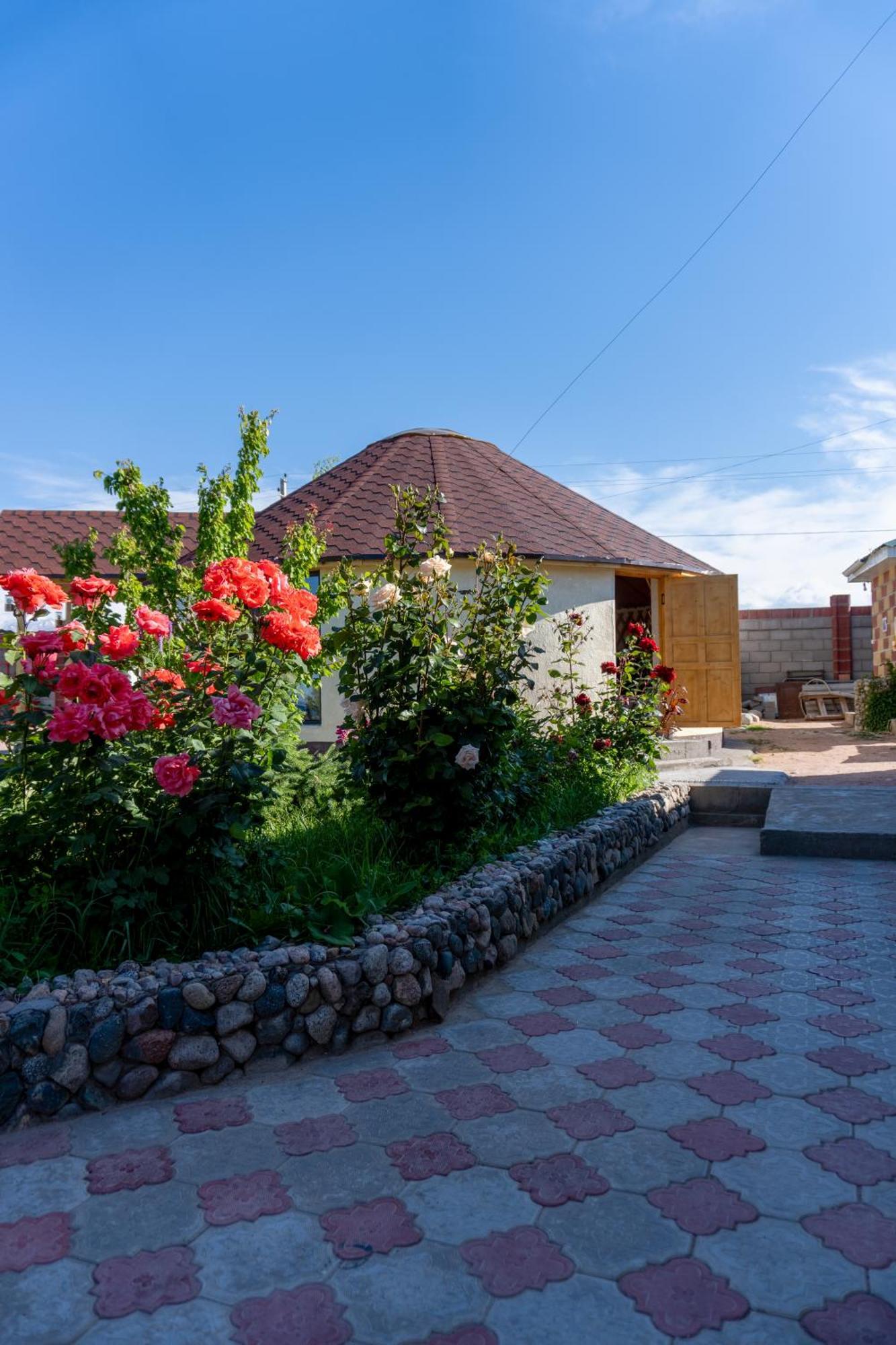 Svetlana Guest House Bokonbayevo Kültér fotó